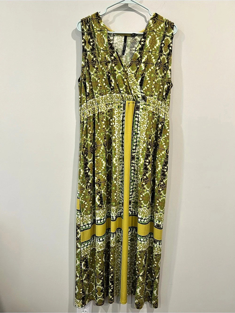 Free People Maxi Paisley Dress in Green & Yellow Size XS Like New